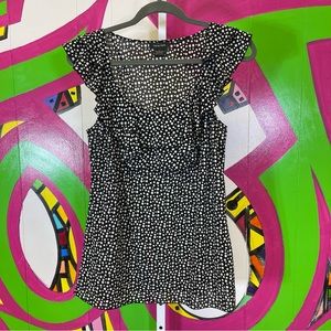 Spense, Polka Dot Blouse with Ruffles. Size Large. Excellent condition!